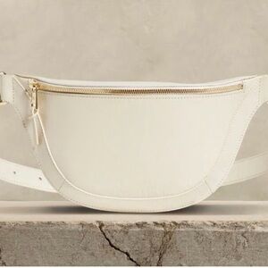 Banana Republic Vera Cream Genuine Leather Belt Bag